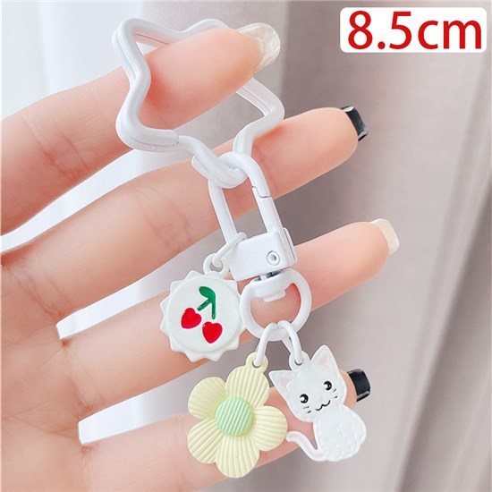 Cute Cartoon White Cat Flower Alloy Keychain