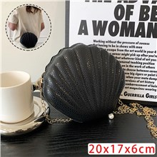 Cute Seashell Shape Black Mini Shoulder Bag with Chain