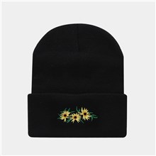 Daisy Flower Black Winter Knit Hat